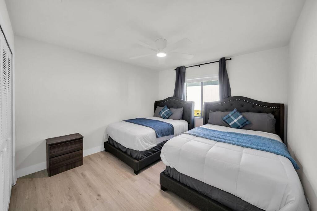 Willa Luxury Waterfront Haven In Cape Coral - Dog-Friendly Escape With Private Pool Zewnętrze zdjęcie